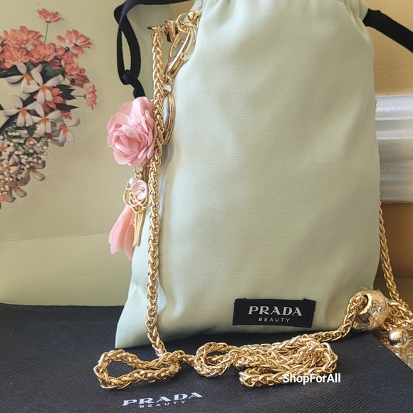 Prada draw string pouch - Picture 4 of 14